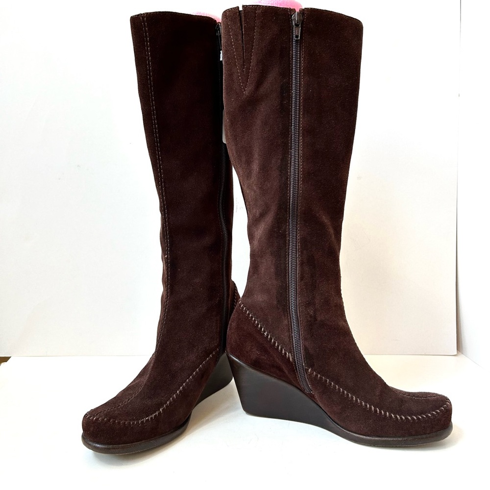 Aerosol Aerology Tall Brown Suede Wedge Boots Size 8 EUC